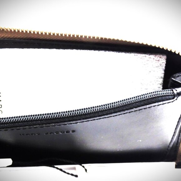 MARC JACOBS Empire City Mink Color Leather Continental Zip Around Wallet - Picture 6 of 9